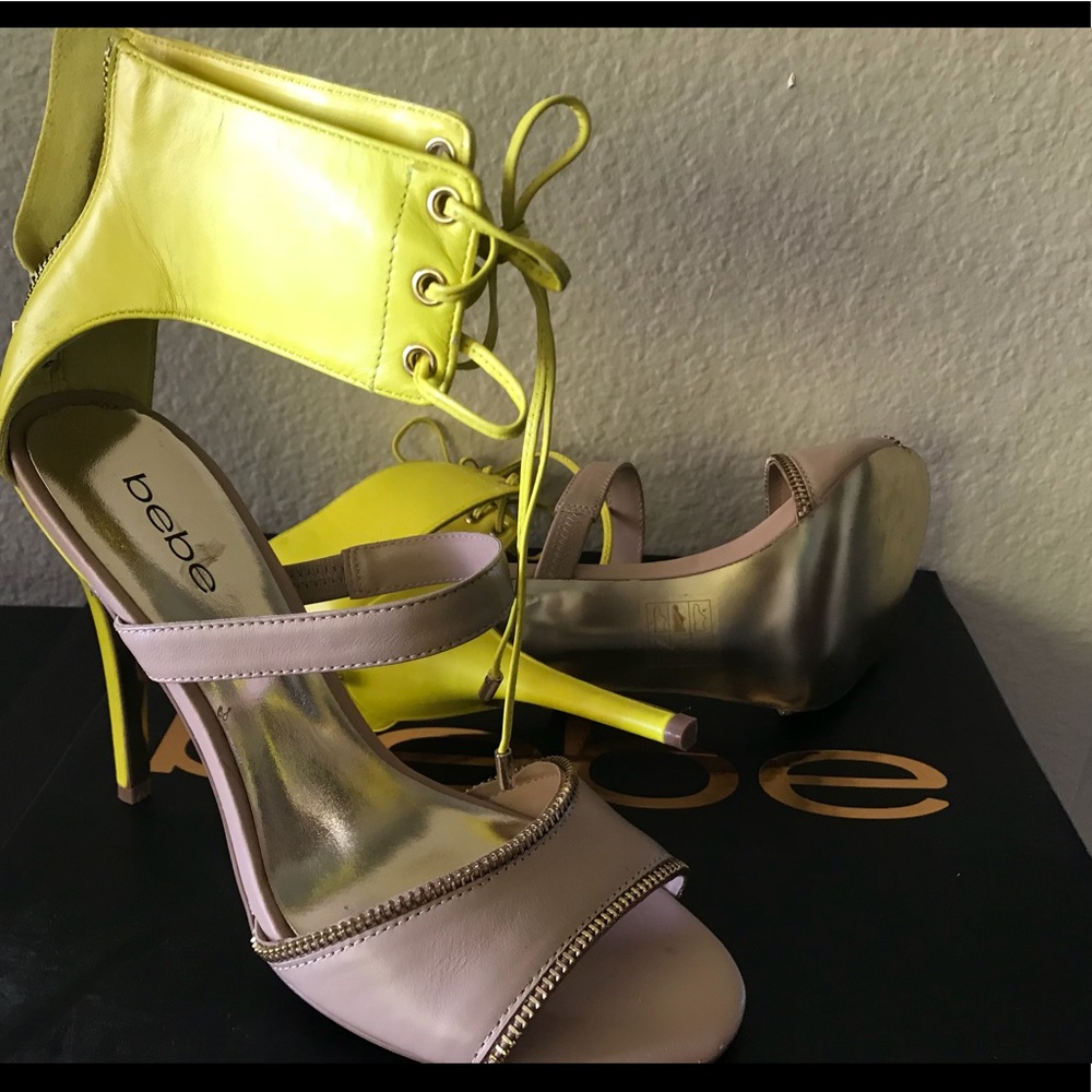 Heels - Picture 2 of 3